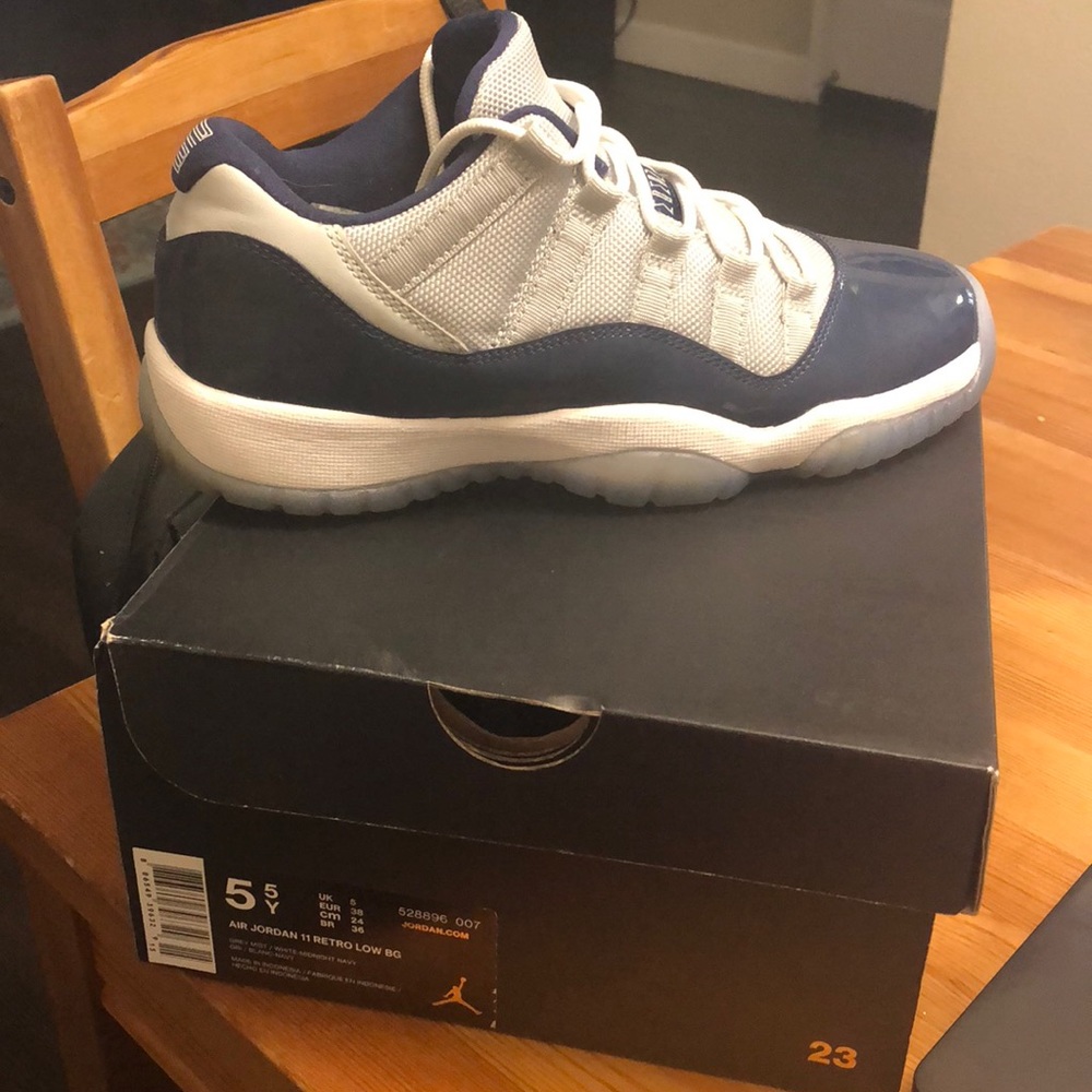 Air Jordan 11 Retro Low BG